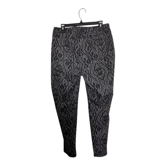Black & Gray Patterned  Pants - Picture 2 of 12